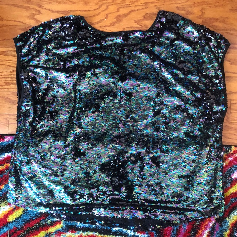 Torrid FLIP SEQUIN DOLMAN TOP Size 3